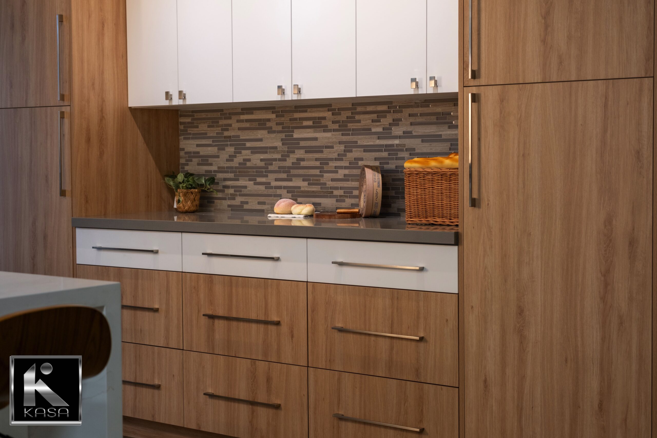 Two-Tone White & Natural Wood