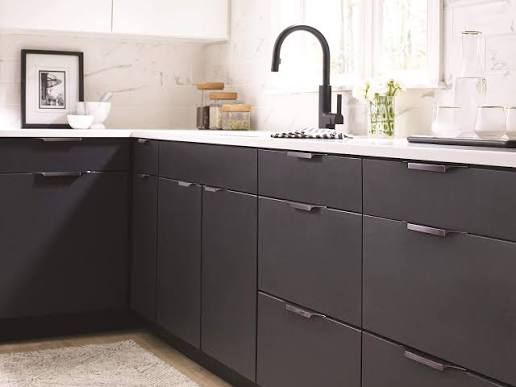 Best Hardware Pulls for Black Cabinets