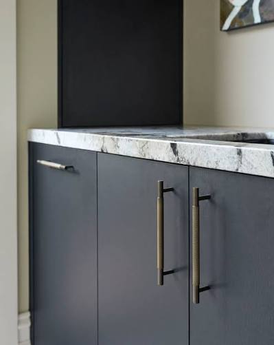 Best Hardware Pulls for Black Cabinets