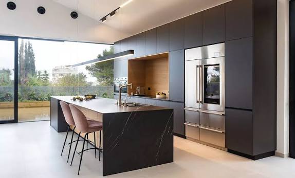 The One-Wall Layout With Full Height Vertical Storage